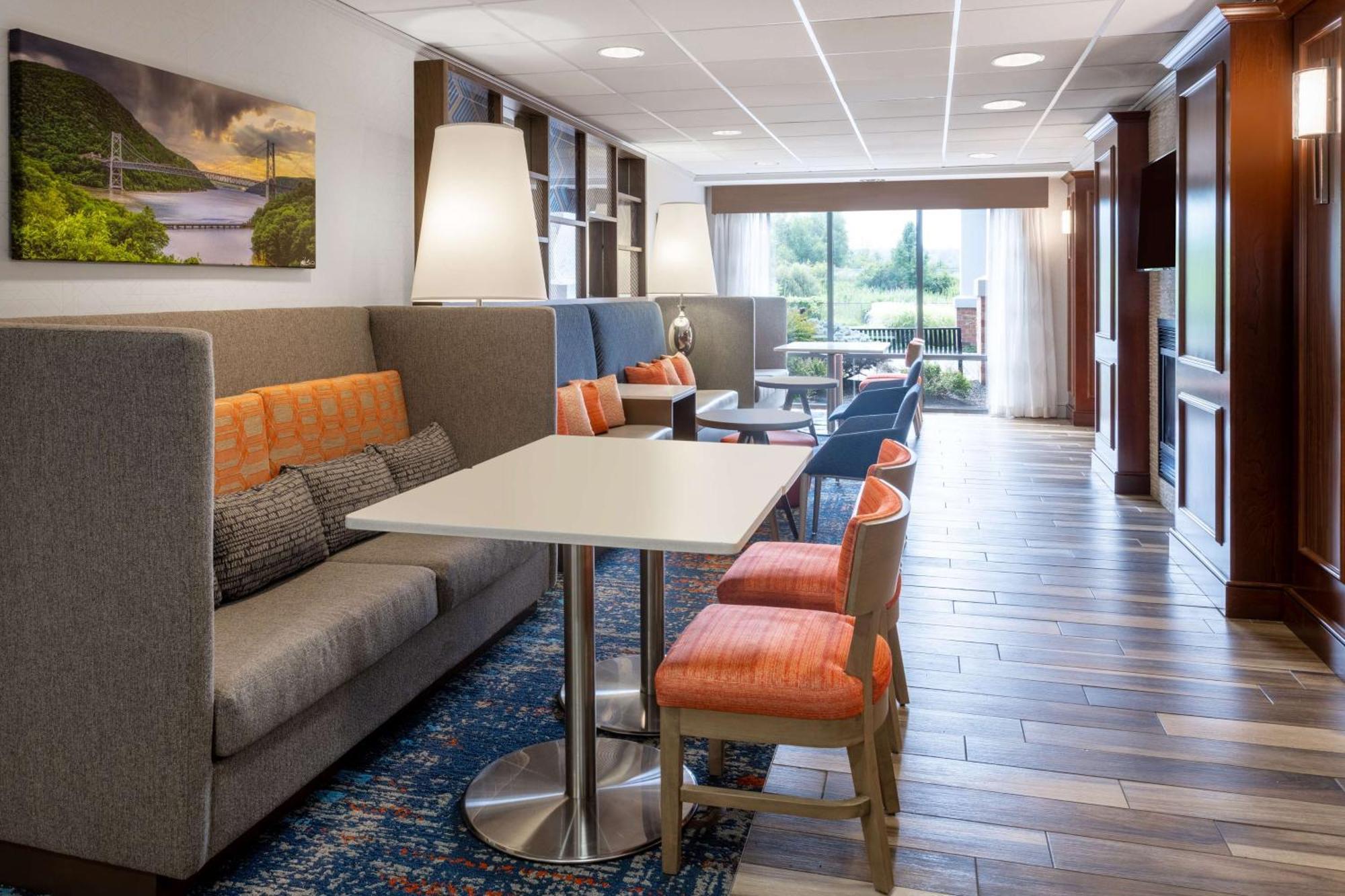 Hampton Inn Harriman Woodbury Central Valley Exterior foto